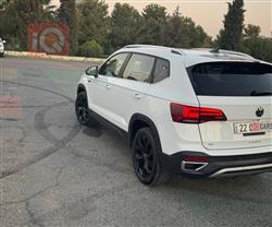 Volkswagen Taos